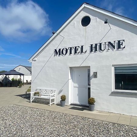 Motel Hune Apartments Blokhus Bagian luar foto