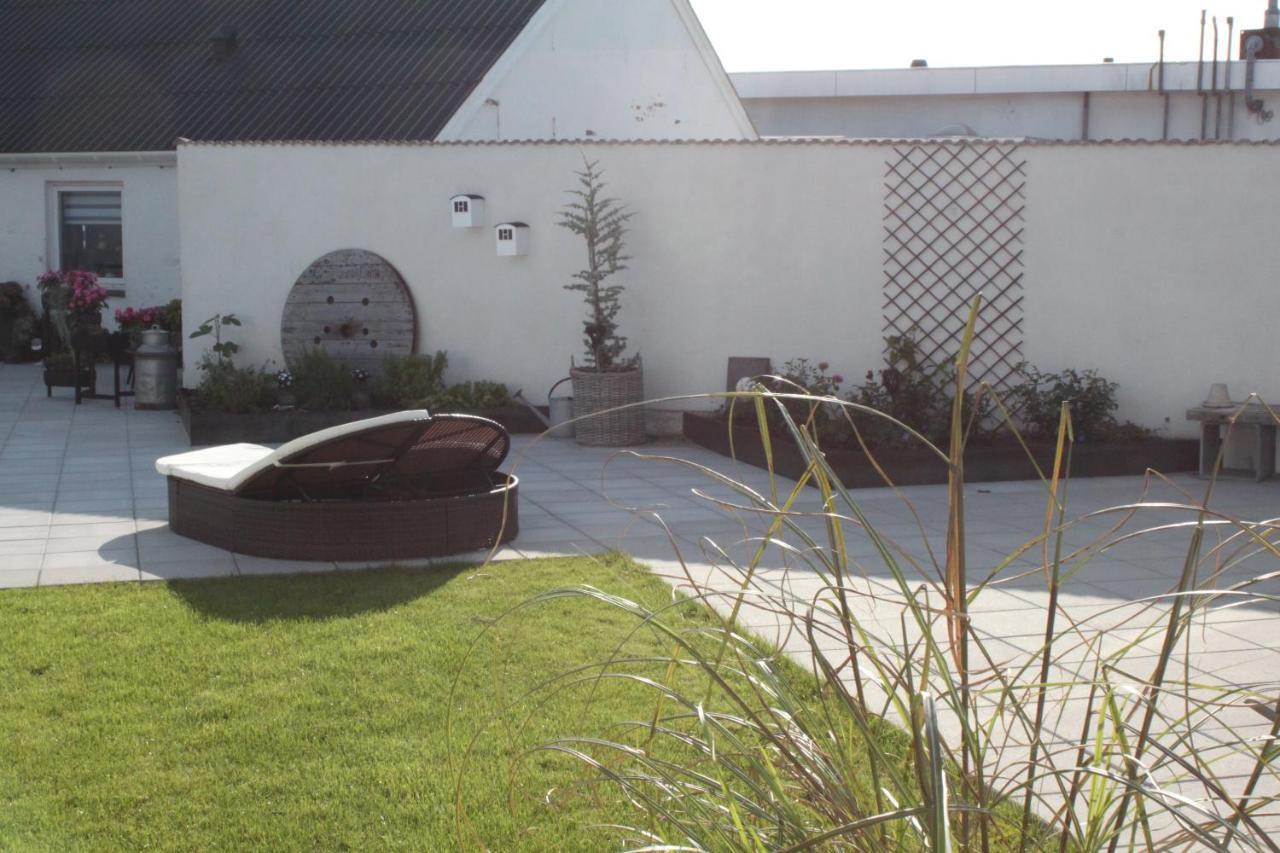 Motel Hune Apartments Blokhus Bagian luar foto