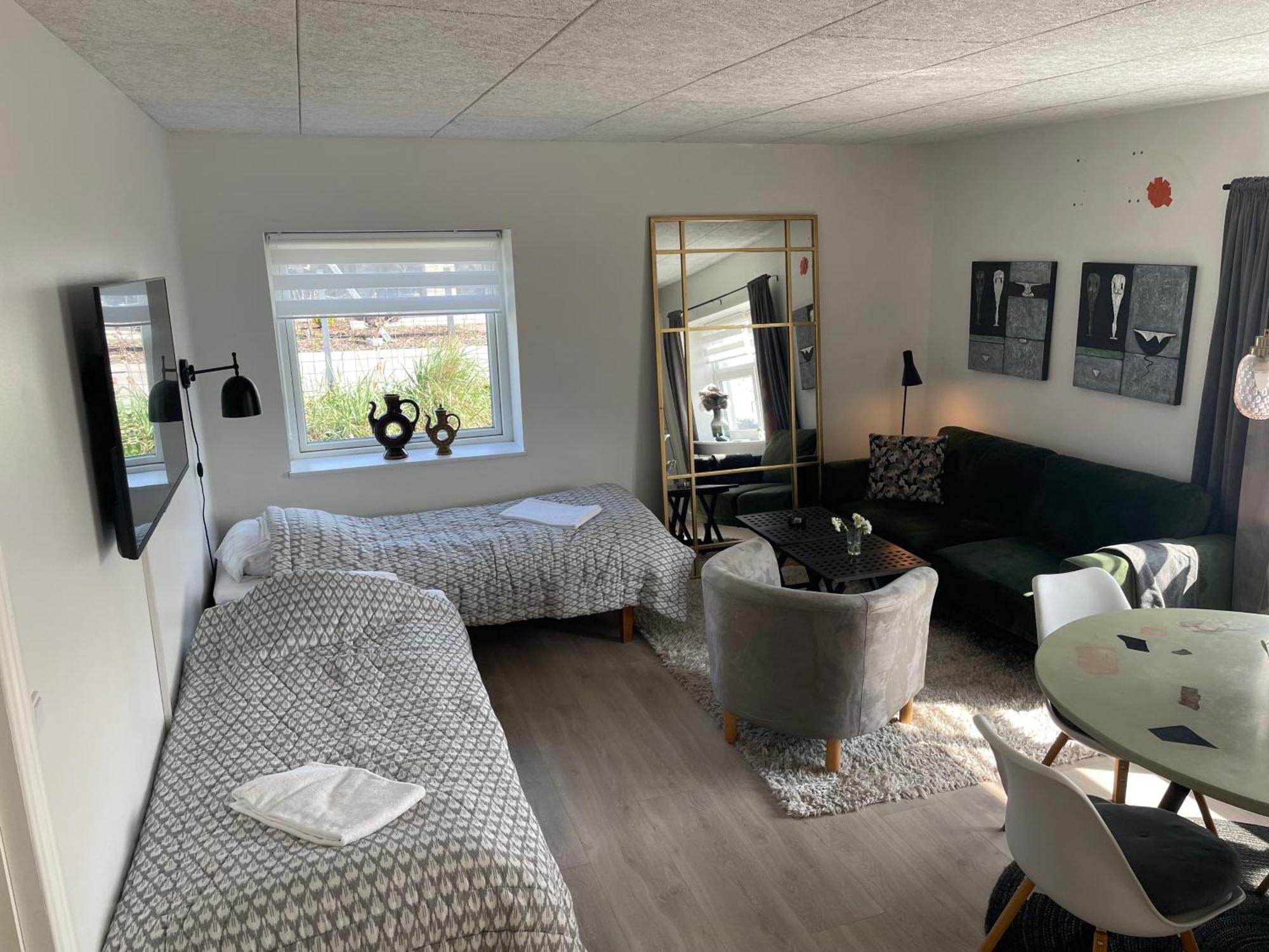 Motel Hune Apartments Blokhus Bagian luar foto